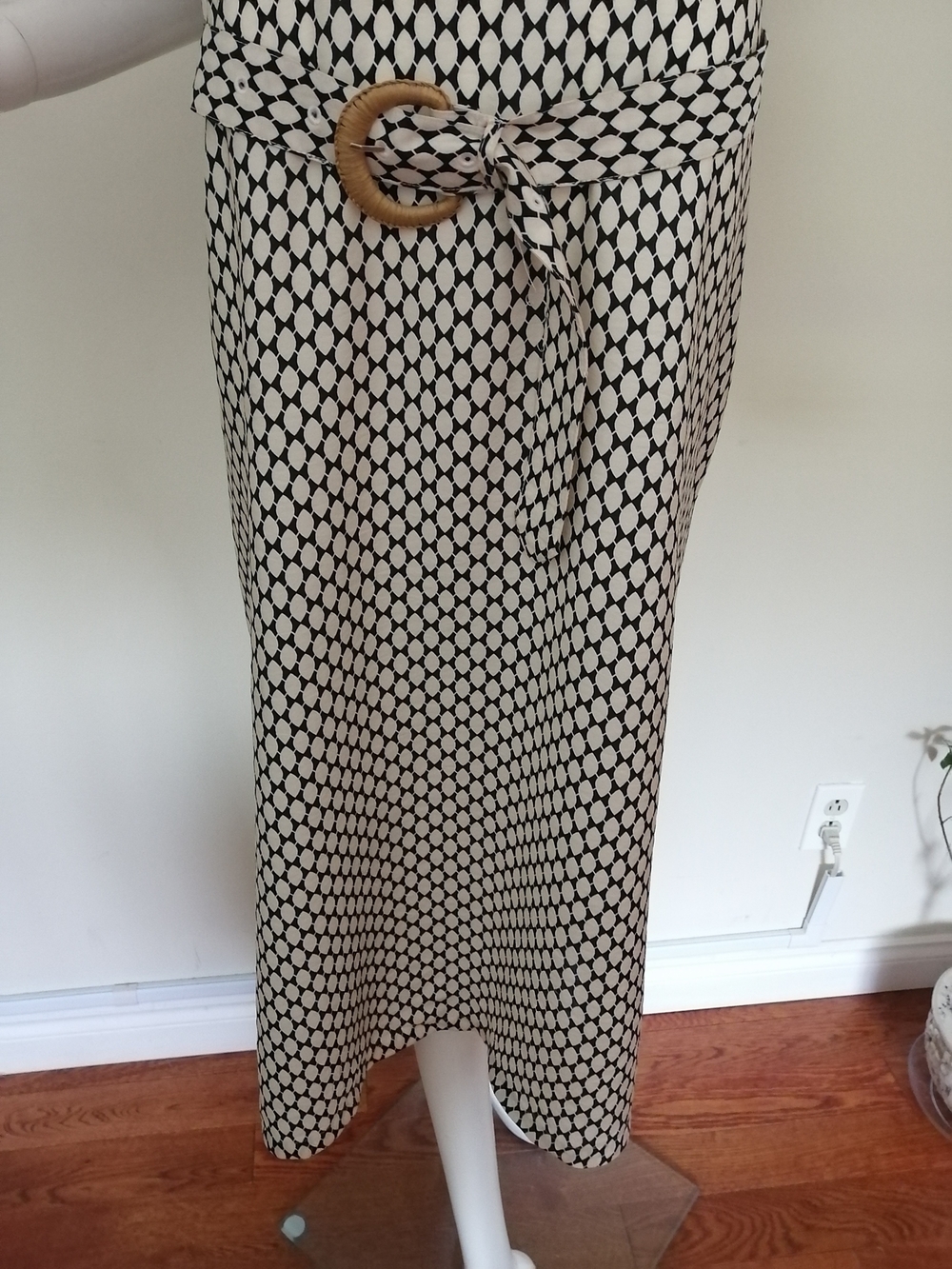 Mexx Cream and Black Polka-Pattern Maxi Dress with Waist Tie - Picture 7 of 9
